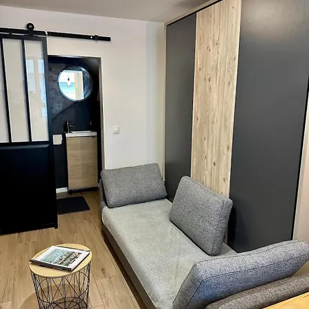 Beautiful Modern * Carcassonne